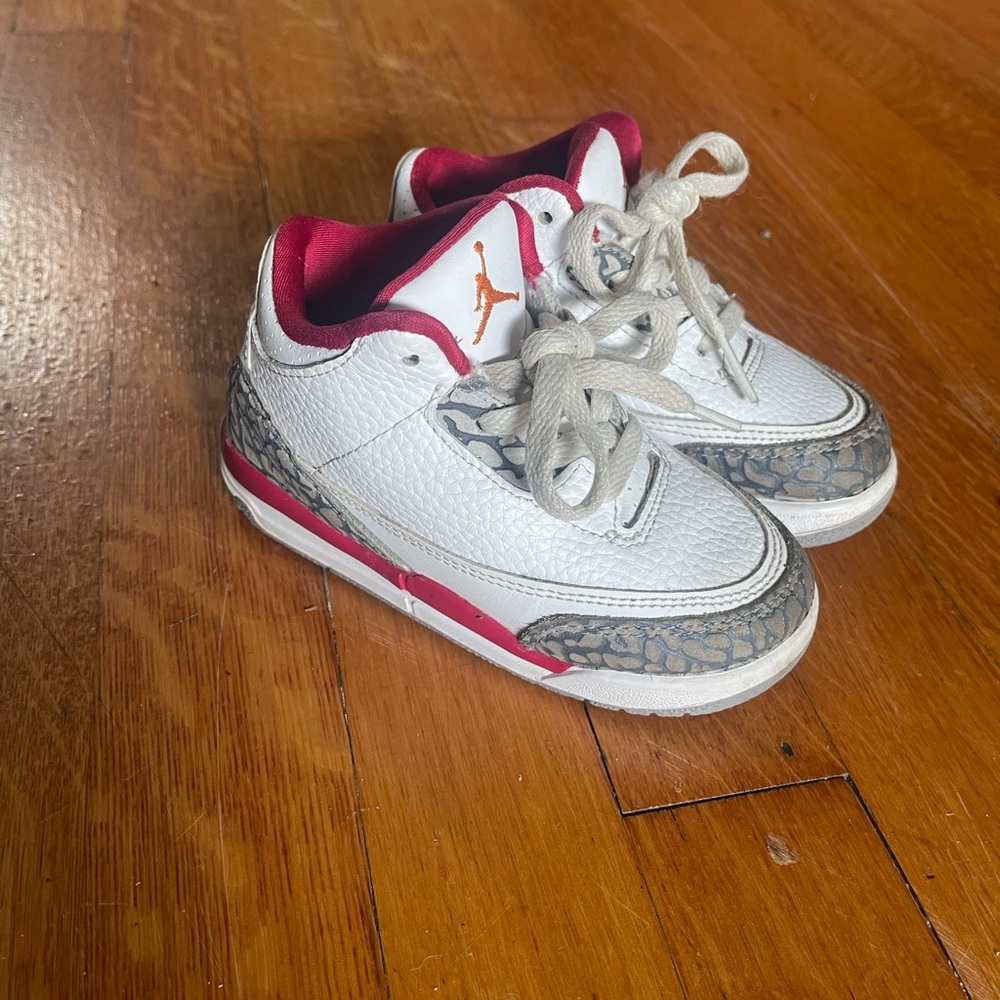 Size 8C White Jordan Sneakers